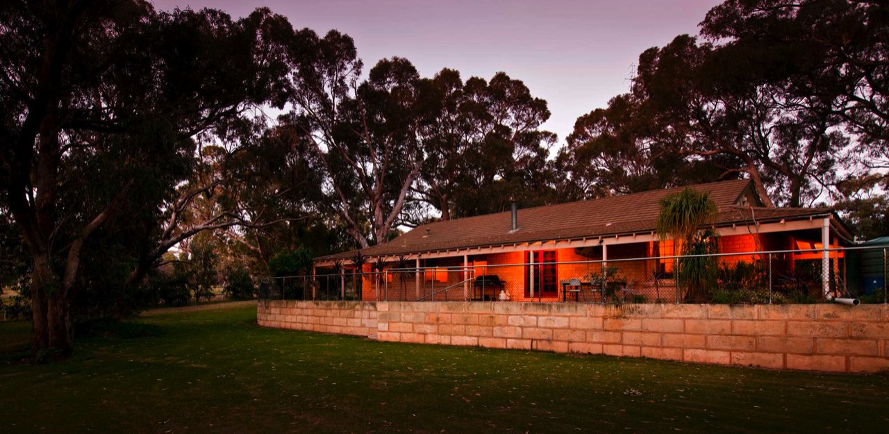 Moore River Holiday Home & Gallery